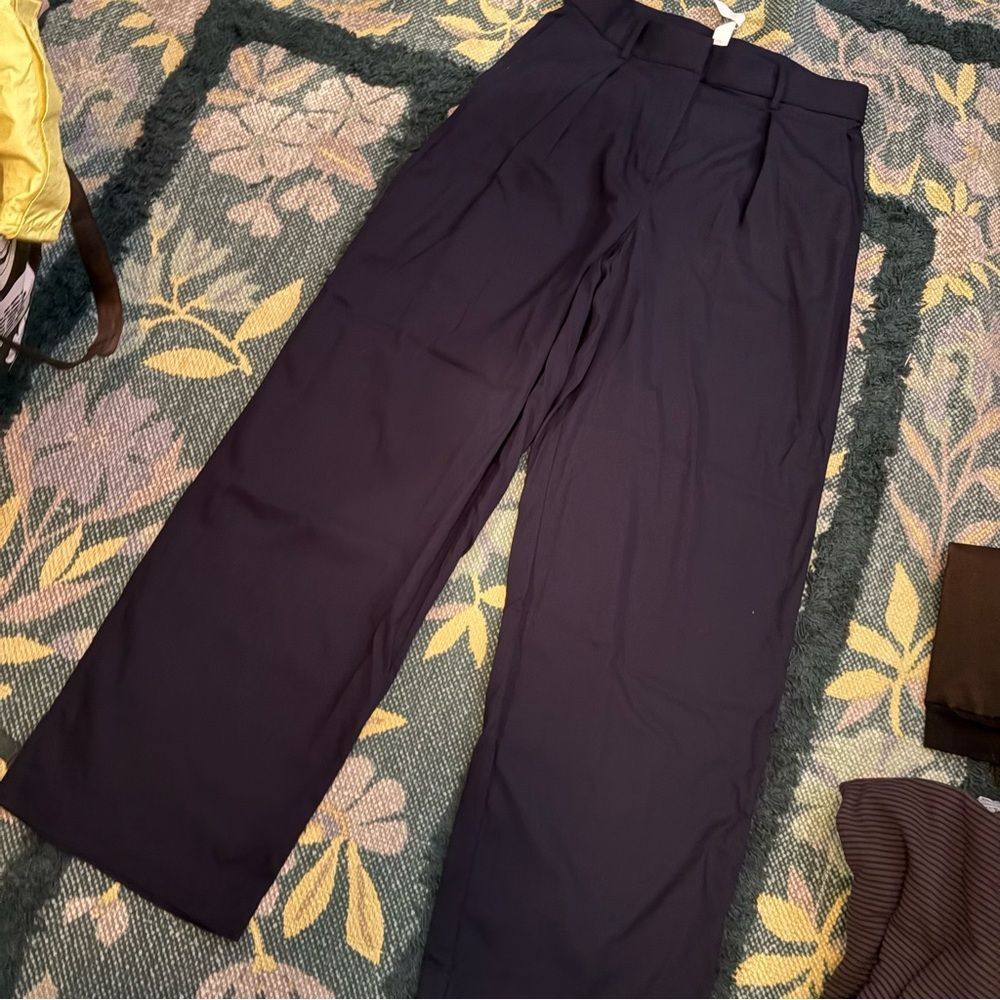 Lululemon Pleat Front High Rise Trouser Womens 13 Black Wide Leg Pants Career